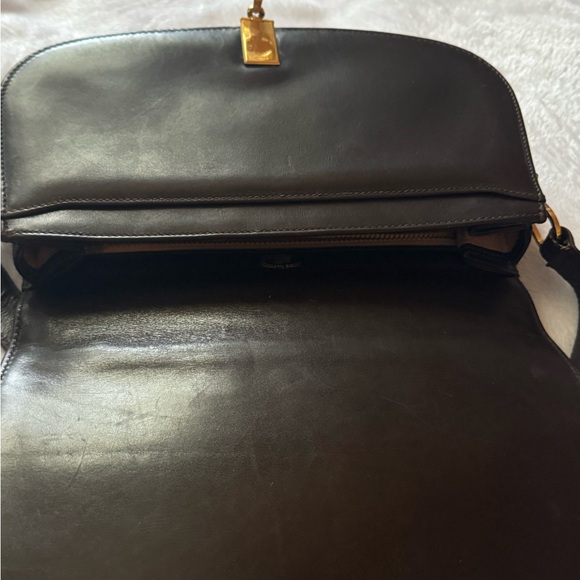 Authentic Gucci Sherry Line Leather Shoulder Bag with COA - Picture 4 of 10